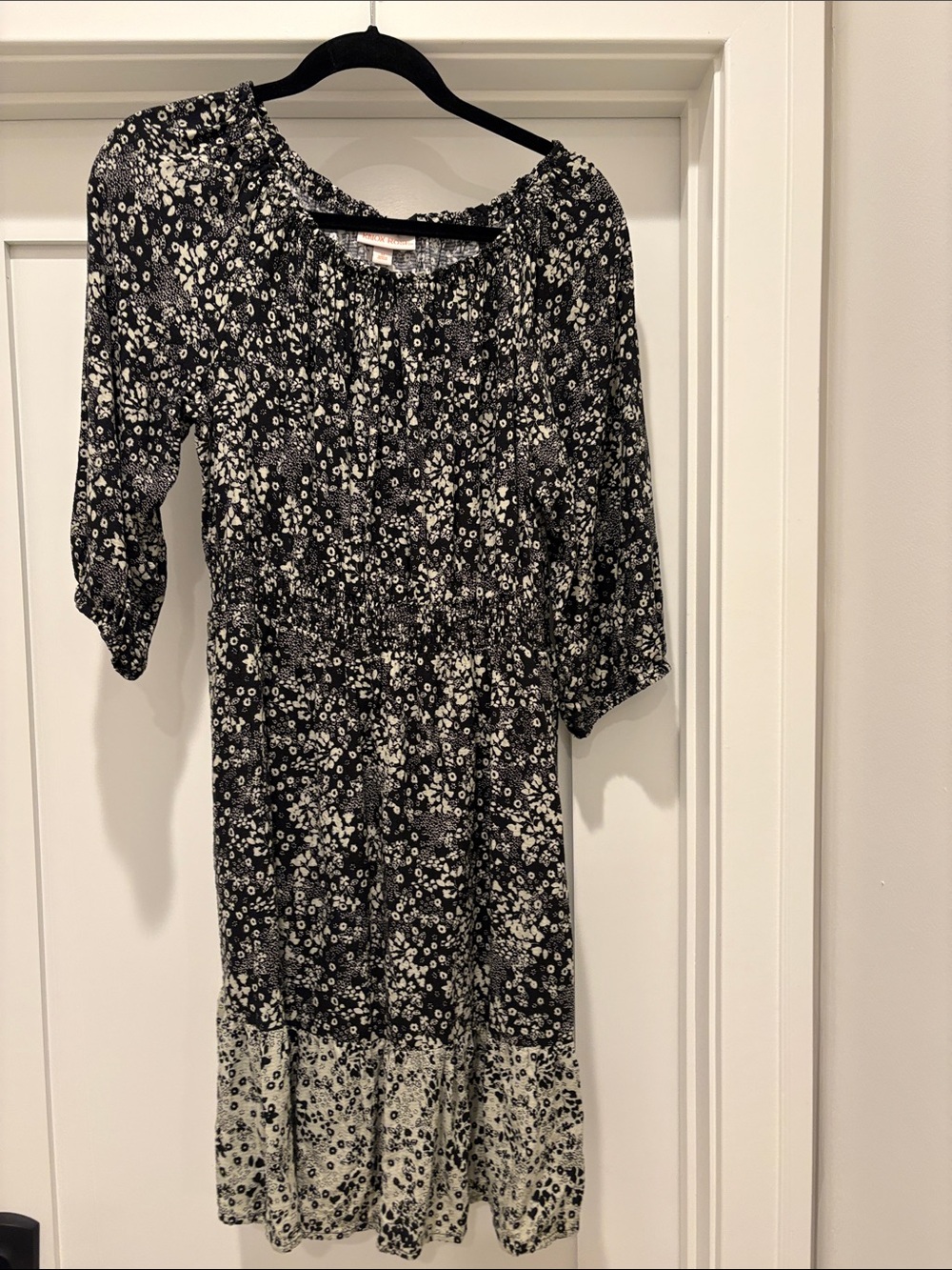 Knox Rose Black and White Floral Midi Dress